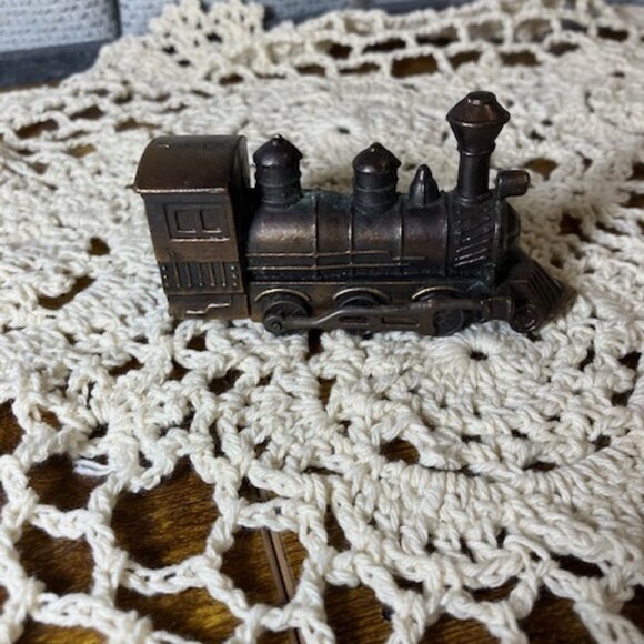 Old Brass Steam Locomotive Train‎ Pencil Sharpener - Picture 7 of 7